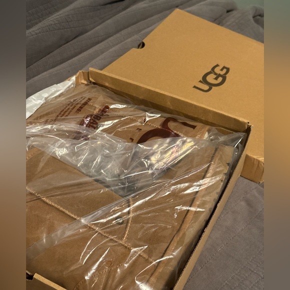 Chrome Hearts X UGGS Snow Leather Boots - Picture 2 of 3